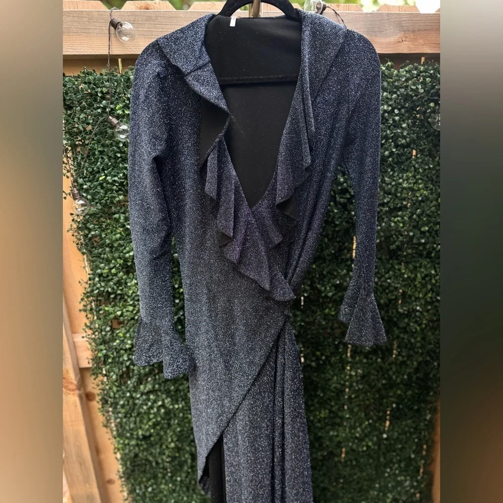 Free People questions leave